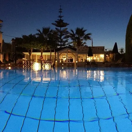 Apart-hotel Nikolas Appartments 2*
