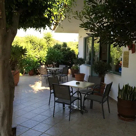 Nikolas Appartments 2* Hersonissos (Crete)